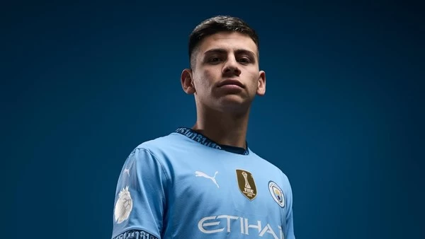 Sebelum Gabung Man City, Echeverri Bicara dengan Aguero