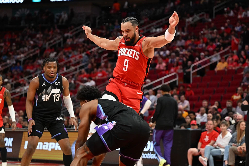 Rockets Mengunci Playoff, Dillon Brooks Kena Skors