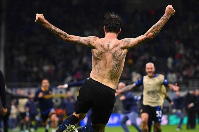 Acerbi & Ruiz: Perdana Cetak Gol di Liga Champions, Langsung ke Final