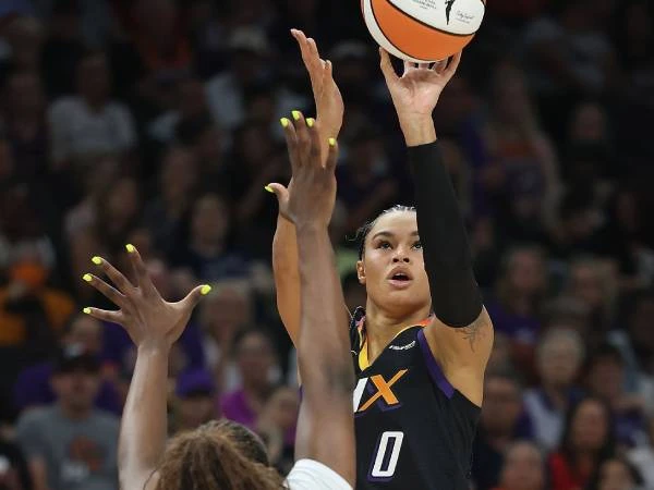 Hasil WNBA: Phoenix Mercury Tundukkan Chicago Sky 94-89