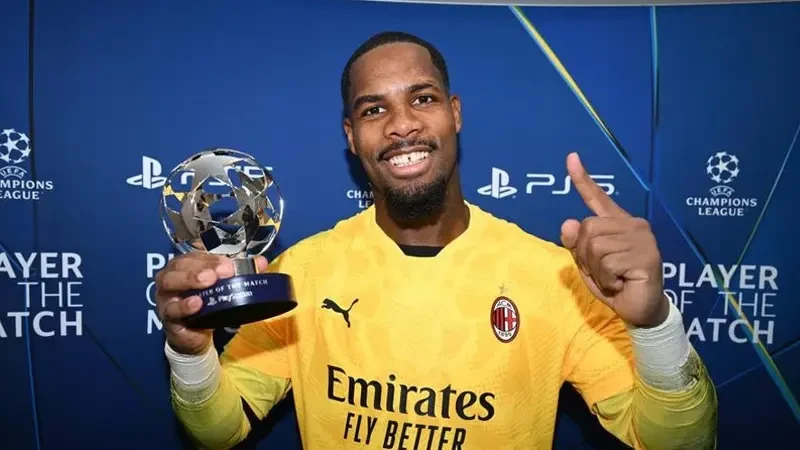 Chelsea Dekati Kiper Milan Mike Maignan