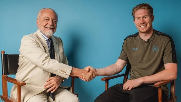 Kevin De Bruyne Resmi Merapat ke Napoli