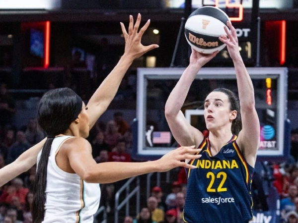 Caitlin Clark “Mengamuk”, Fever Taklukkan Liberty Untuk Pertama Kali