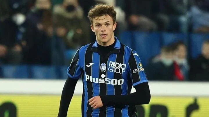 Chelsea Dilaporkan Tengah Menyusun Proposal Besar untuk Bek Incaran, Meski Memiliki Riwayat Cedera Kronis