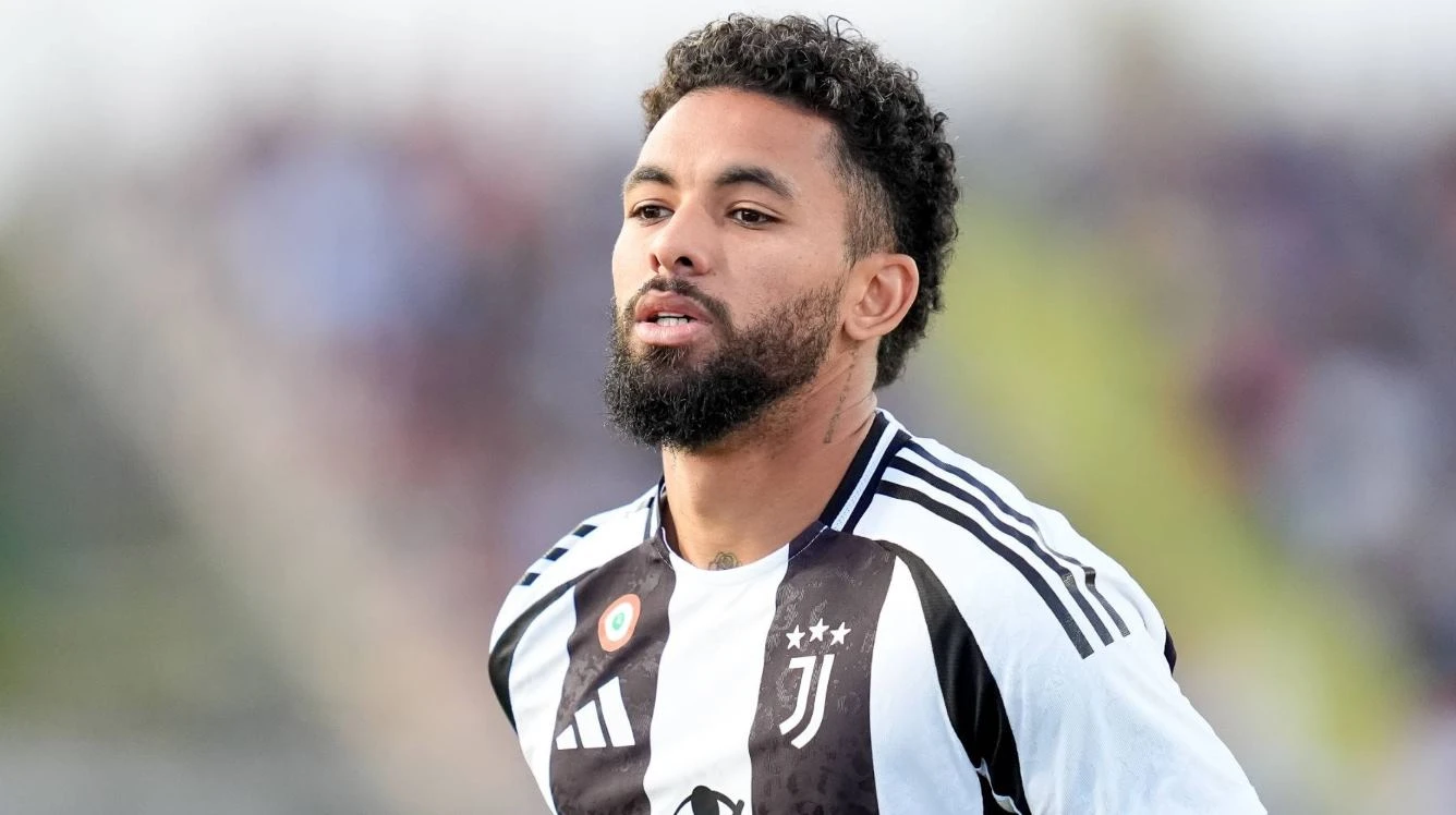 Usai Bikin Masalah, Douglas Luiz Minta Maaf ke Juventus