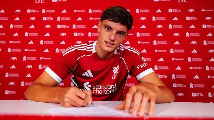 Liverpool Umumkan Kedatangan Giovanni Leoni