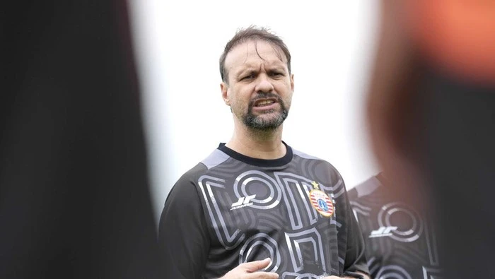 Dewa United Tim Kuat, Persija Bersiap Maksimal