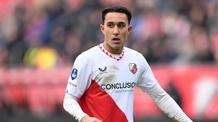 Miliano Jonathans Berharap Dapat Banyak Menit Bermain di Excelsior 